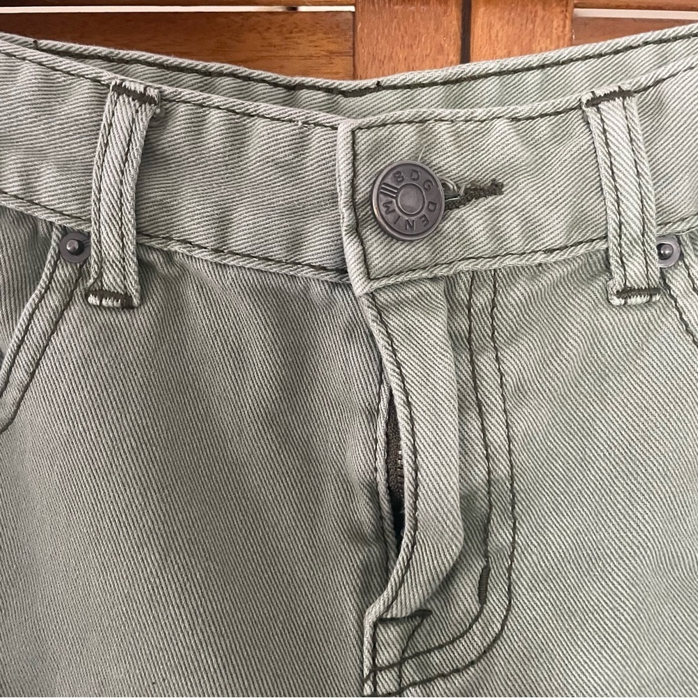 BDG Urban Outfitters Mid Rise Freja Green Vintage Shorts Sz 26W - Picture 3 of 8